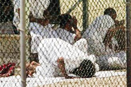 معتقلوا سجن جوانتانامو